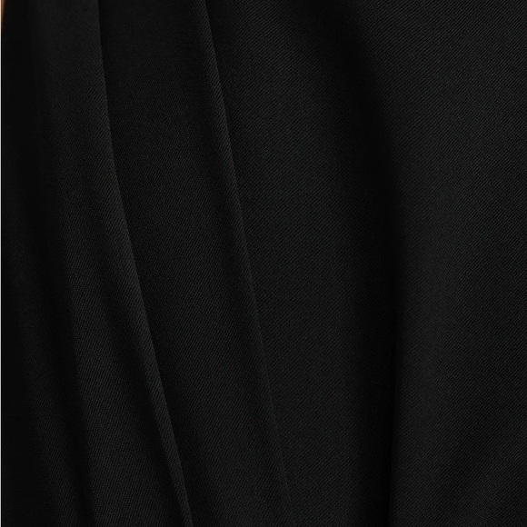 NWT Pleated Romper - Picture 5 of 6